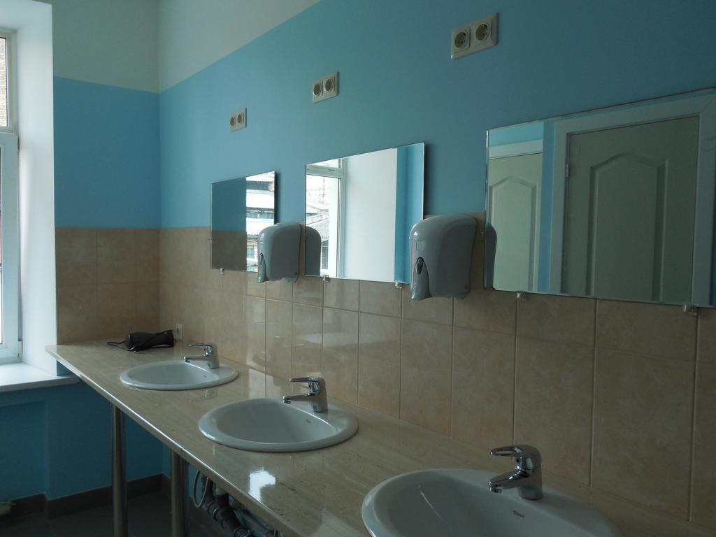 Gogol Park Hostel Riga Exterior photo