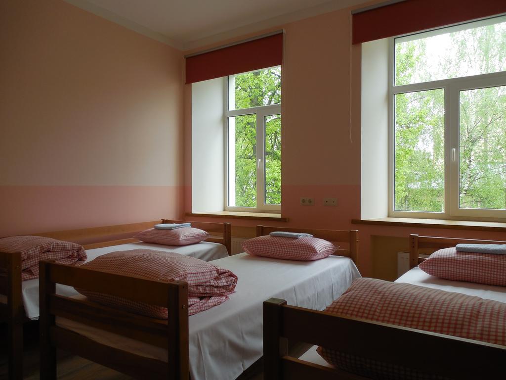 Gogol Park Hostel Riga Exterior photo