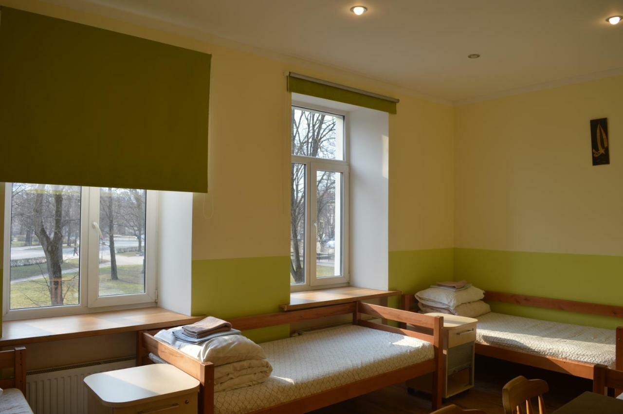 Gogol Park Hostel Riga Exterior photo