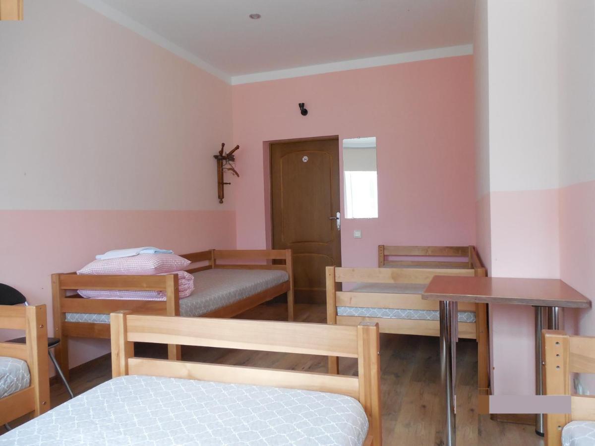 Gogol Park Hostel Riga Exterior photo